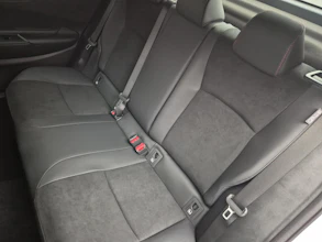 https://vehicle.imgix.net/4348915/44497367-bf3f-4f69-9690-7c34adf59f22.jpg