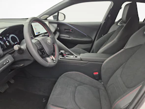 Fahrzeugbild TOYOTA C-HR 2.0 HEV GR Sport 4x4 - ab 0.99% Leasing