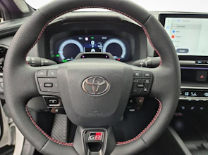Fahrzeugbild TOYOTA C-HR 2.0 HEV GR Sport 4x4 - ab 0.99% Leasing