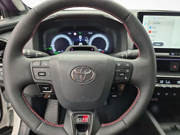 Fahrzeugbild TOYOTA C-HR