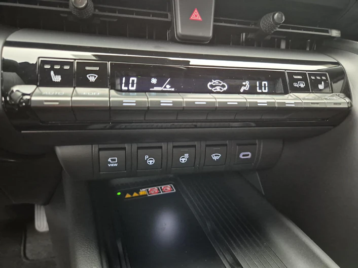 Fahrzeugbild TOYOTA C-HR