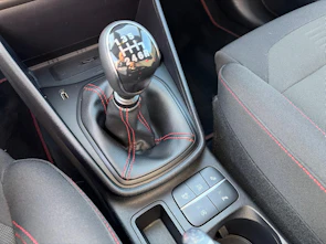 Fahrzeugbild FORD Fiesta 1.0 EcoB Hybrid ST-Line X