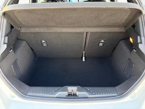 https://vehicle.imgix.net/4348933/5dee77ce-390c-4488-9c96-8074f881b3be.jpg