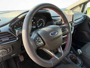 https://vehicle.imgix.net/4348933/69ce03b3-7693-4736-a2c5-96d75e9b898b.jpg
