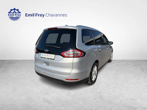 https://vehicle.imgix.net/4348941/c20579b3-b01f-47b1-b047-3c6a6f911788.jpg