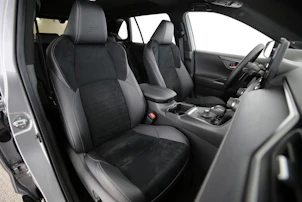 Fahrzeugbild TOYOTA RAV4 2.5 Plug-In-Hybrid GR Sport
