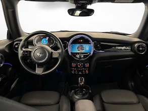 https://vehicle.imgix.net/4348986/53971545-108c-47b2-ac6e-2a30293fd822.jpg