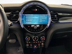 https://vehicle.imgix.net/4348986/da81b5ad-4750-42f3-964e-2f96d4f03153.jpg