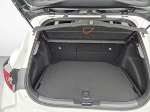 https://vehicle.imgix.net/4348995/8b4ad7d4-5ce4-4337-896f-da9c2b47f447.jpg