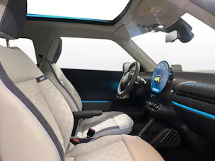 Mini Cooper SE J01