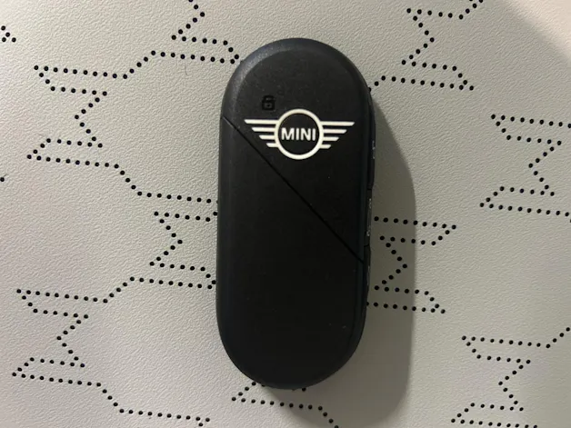Mini Cooper SE J01