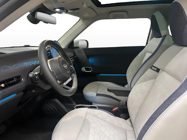 Mini Cooper SE J01