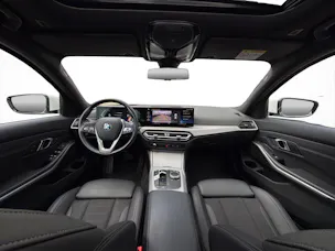BMW 320d xDrive Touring * Elektrische Sitzverstellung mit Memory * Panorama * AHK * Head-Up Display *