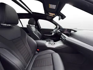 BMW 320d xDrive Touring * Elektrische Sitzverstellung mit Memory * Panorama * AHK * Head-Up Display *