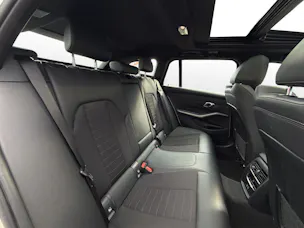 BMW 320d xDrive Touring * Elektrische Sitzverstellung mit Memory * Panorama * AHK * Head-Up Display *