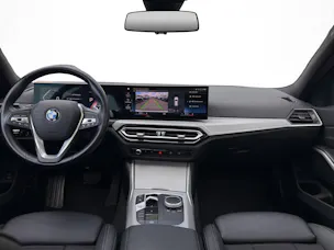 BMW 320d xDrive Touring * Elektrische Sitzverstellung mit Memory * Panorama * AHK * Head-Up Display *