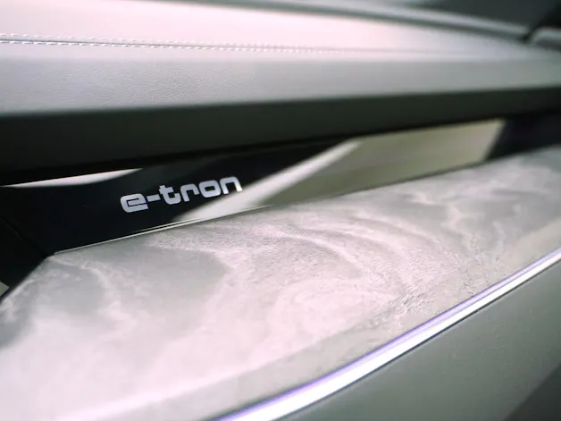 Audi e-tron 55 S Line quattro