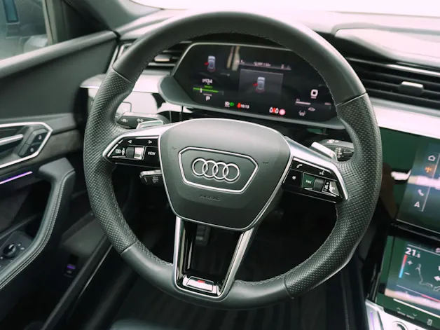Audi e-tron 55 S Line quattro