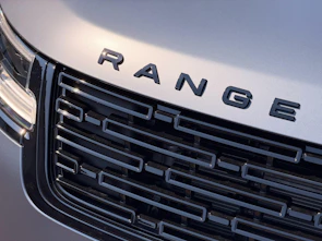 Fahrzeugbild LAND ROVER Range Rover Velar 3.0 I6 Belgravia Edition Satin