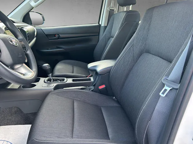 Toyota Hilux Double Cab.-Pick-up 2.4 D-4D 150 Comfort