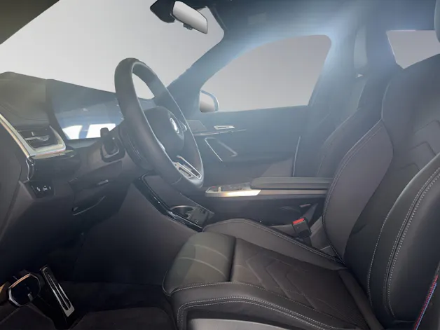 BMW X1 30e xDrive paddles
