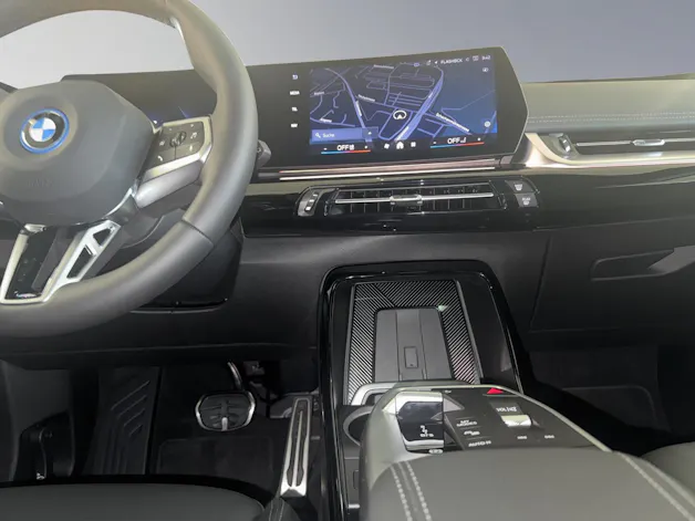 BMW X1 30e xDrive paddles
