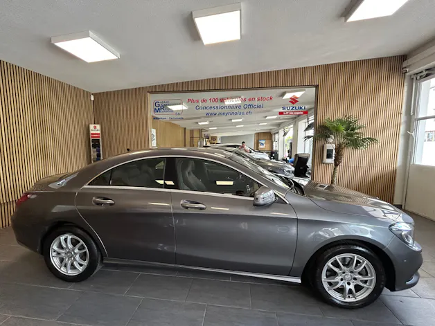 Mercedes-Benz CLA 200
