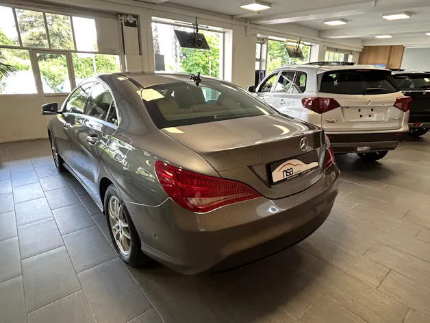Mercedes-Benz CLA 200