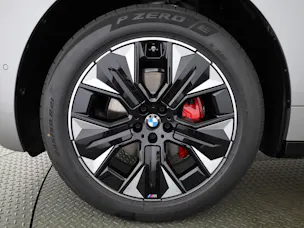BMW iX xDrive60