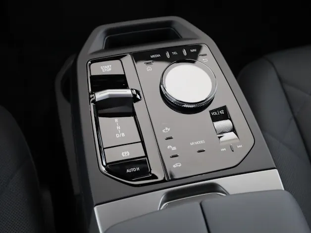 BMW iX xDrive60