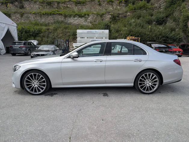 Mercedes-Benz E 220 d AMG Line 4matic