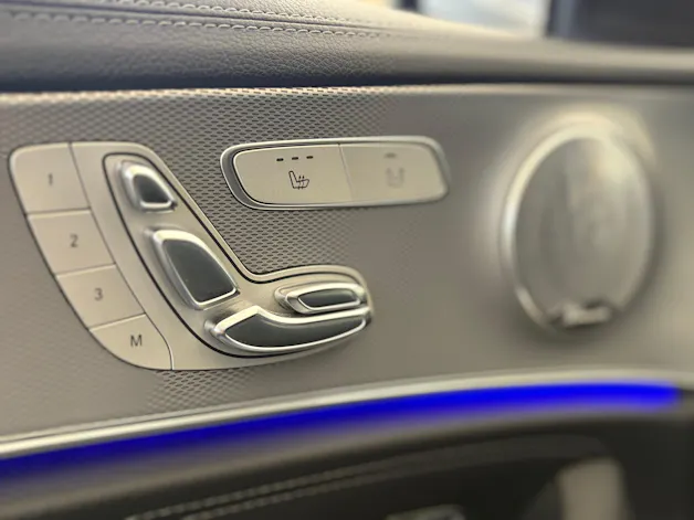 Mercedes-Benz E 220 d AMG Line 4matic