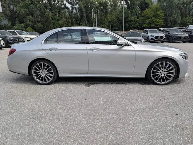 Mercedes-Benz E 220 d AMG Line 4matic