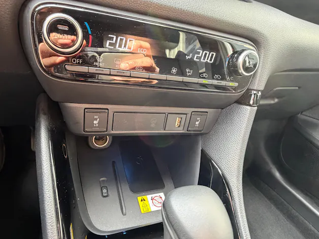 Toyota Yaris 1.5 VVT-i HSD Style