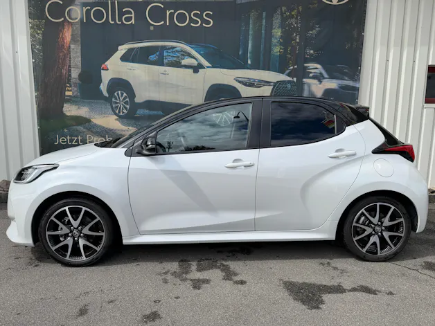 Toyota Yaris 1.5 VVT-i HSD Style