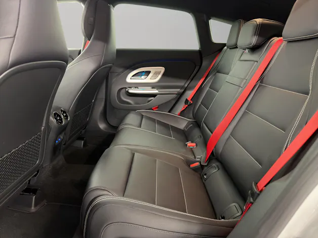 Mercedes-Benz CLA 220 4-Matic Shooting Brake