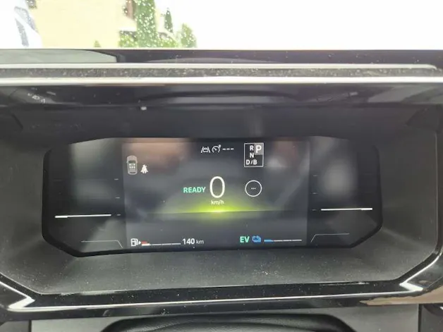 Renault Clio 1.8 E-Tech evolution