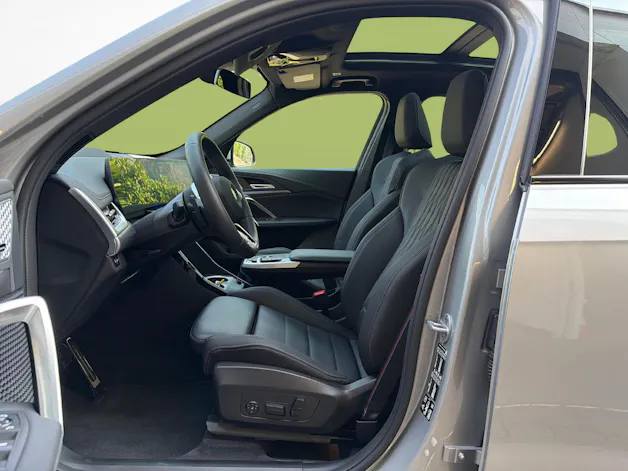 BMW X1 20d xDrive paddles