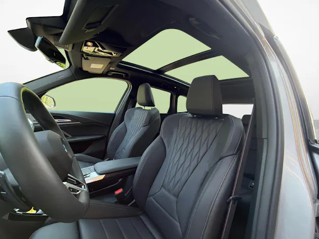 BMW X1 20d xDrive paddles
