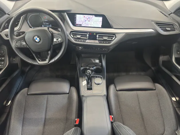 BMW 118i MODELL ADVANTAGE