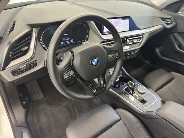 BMW 118i MODELL ADVANTAGE