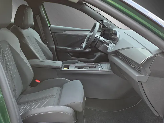 Opel Astra Sports Tourer 1.2 T Hybrid Ultimate