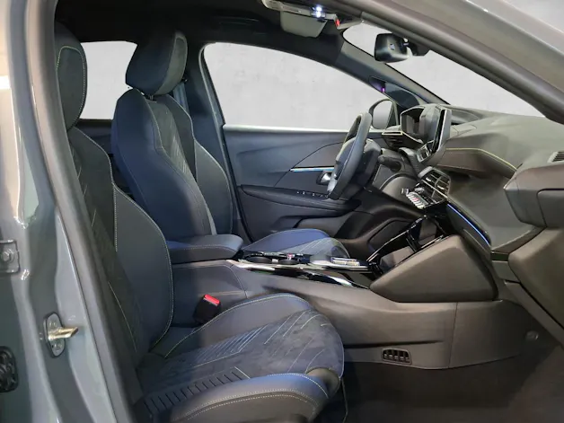 Peugeot 208 1.2 Hybrid 145 GT