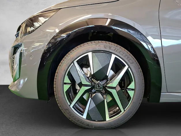 Peugeot 208 1.2 Hybrid 145 GT