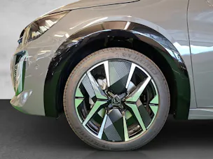 Peugeot 208 1.2 Hybrid 145 GT