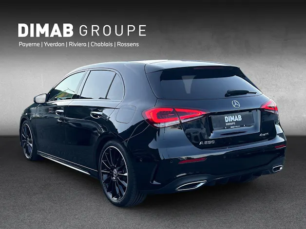 MERCEDES-BENZ A 250 AMG Line 4m