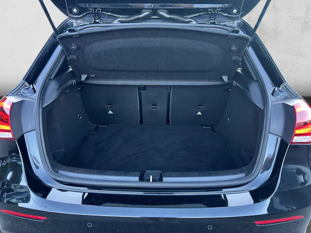 MERCEDES-BENZ A 250 AMG Line 4m