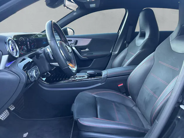 MERCEDES-BENZ A 250 AMG Line 4m
