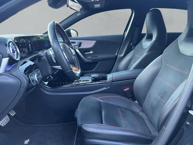 MERCEDES-BENZ A 250 AMG Line 4m