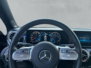 Mercedes-Benz A 250 AMG Line 4m